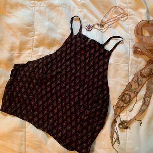 ✨ SOLD ✨ A&F cropped halter tank